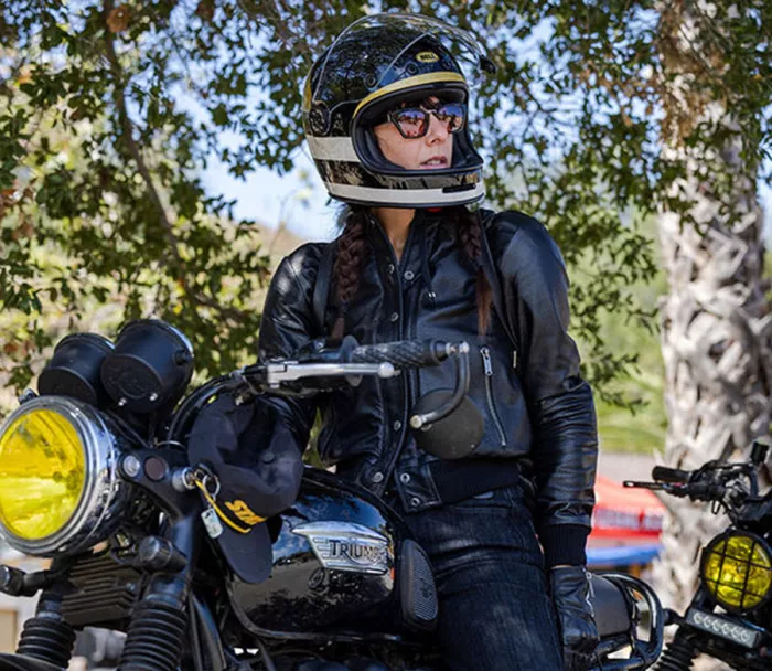 Bell Bullitt Black/Gold vel. L