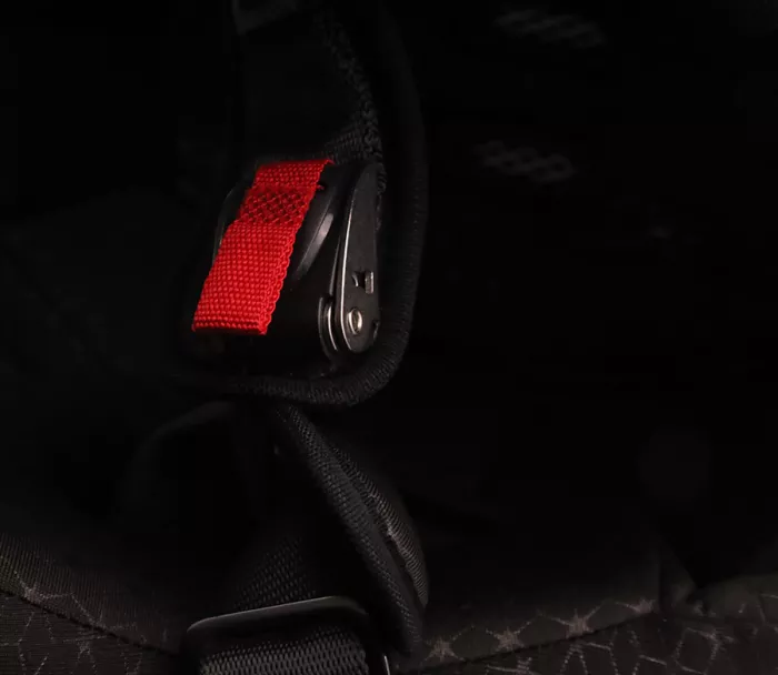 XRC Fronter black glossy vel. M