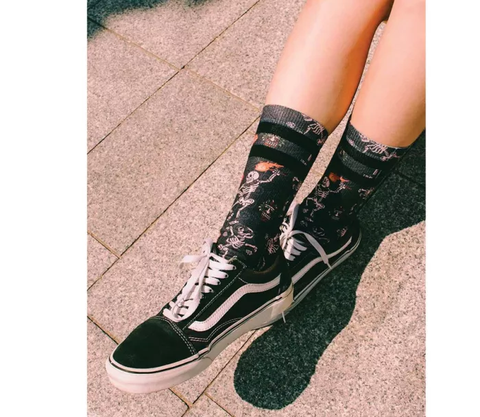 Designerskie skarpetki American Socks AS237 Dancing Skeletons w rozmiarze L/XL