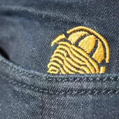 Dżinsy Kevlar na motocyklu Trilobite Micas Urban w kolorze ciemnoniebieskim