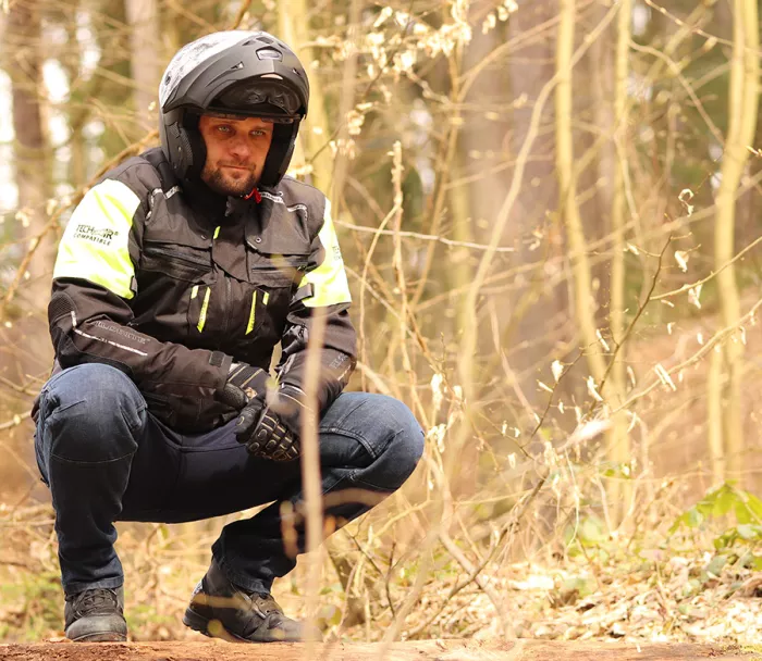 Dżinsy Kevlar na motocyklu Trilobite 661 Parado granatowy SLIM Wersja rozszerzona