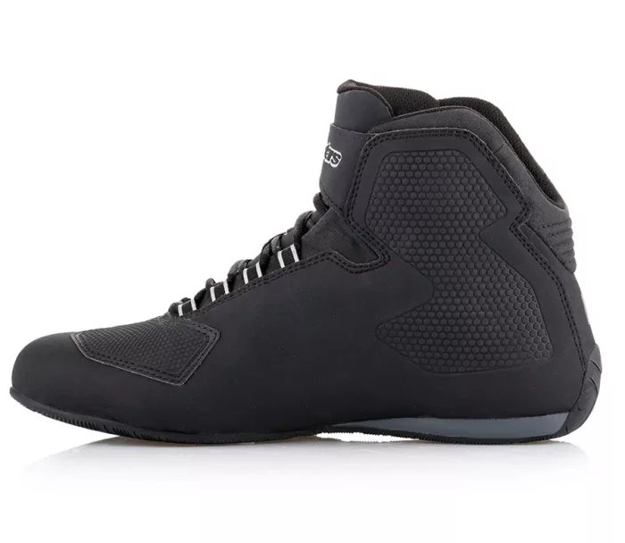 Czarne nieprzemakalne buty Alpinestars Sector