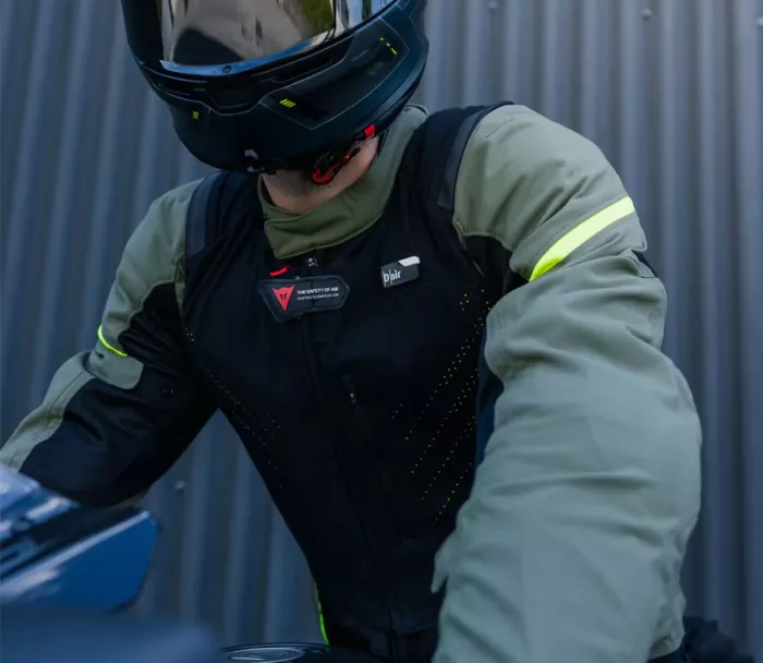 Kamizelka z poduszką powietrzną Dainese SMART AIR black +certyfikowany serwis poduszek powietrznych