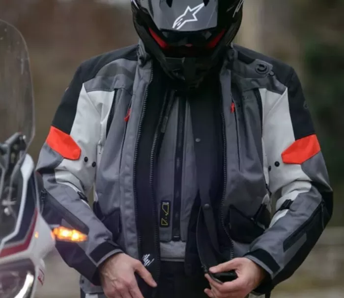 Kamizelka z poduszką powietrzną Alpinestars Tech-Air® 5 + certyfikowany serwis poduszek powietrznych Kamizelka z poduszką powietrzną Alpinestars Tech-Air® 5 + certyfikowany serwis poduszek powietrznych