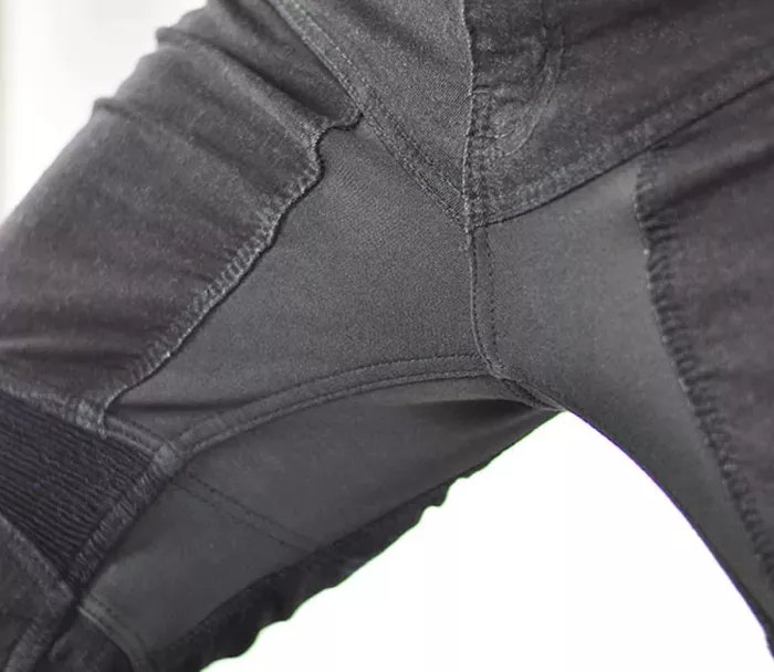 Damskie jeansy motocyklowe Kevlar Trilobite Parado slim fit czarne poziom 2 rozmiar 34